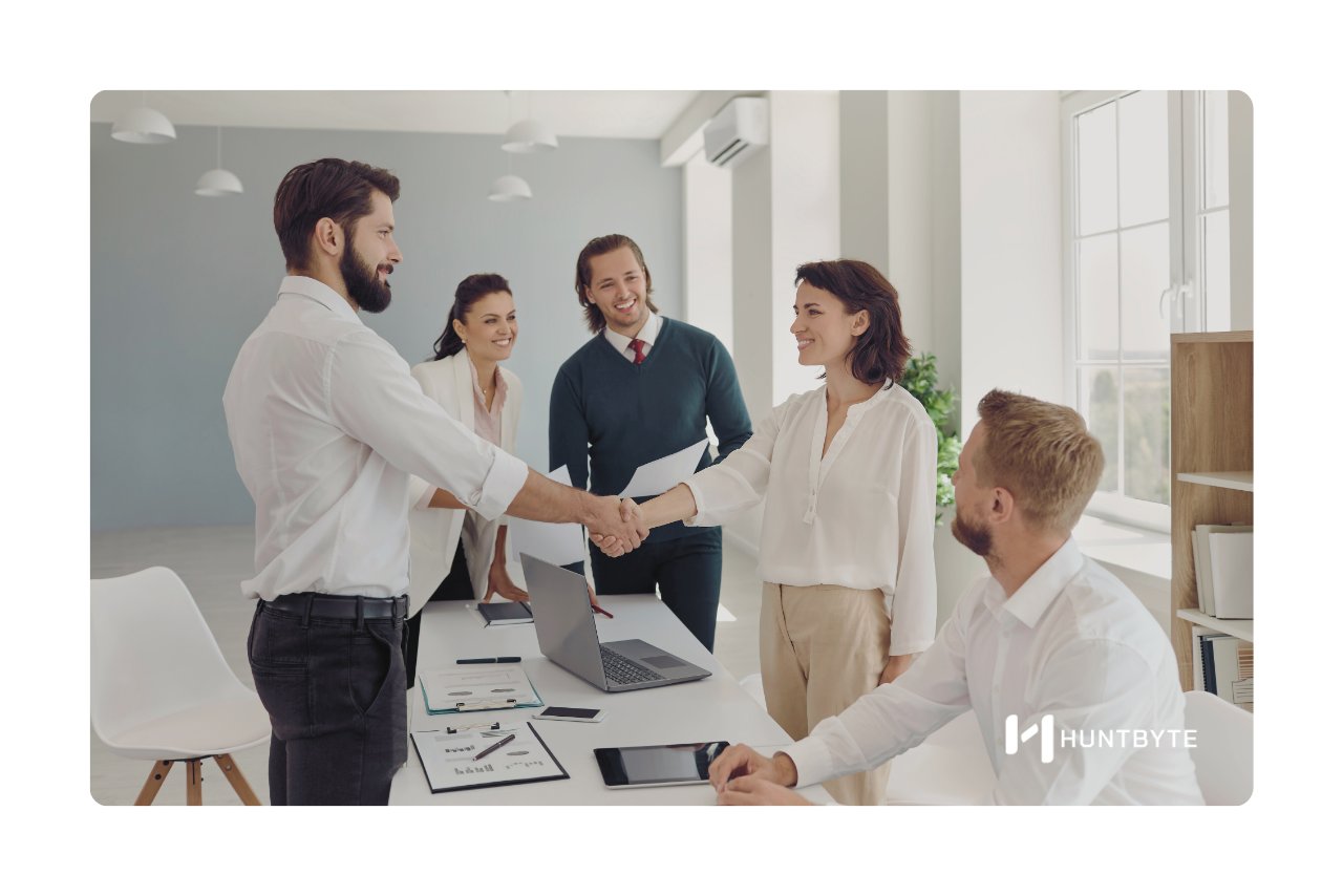 誰最愛使用數位名片?讓電子名片成為職涯成長的必備工具!